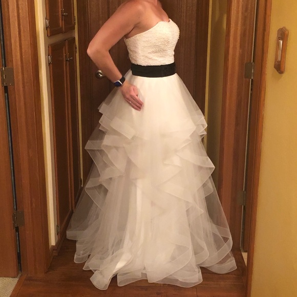 Basix Black Label Strapless Beaded Gown Size 10 - Picture 2 of 8